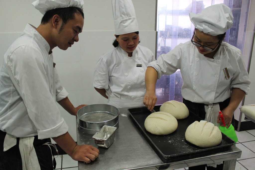 Học cao đẳng ngành kỹ thuật chế biến món ăn ở đâu? 2